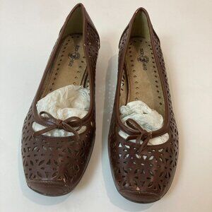 Duck head slip on flats 10 W Megan Sienna